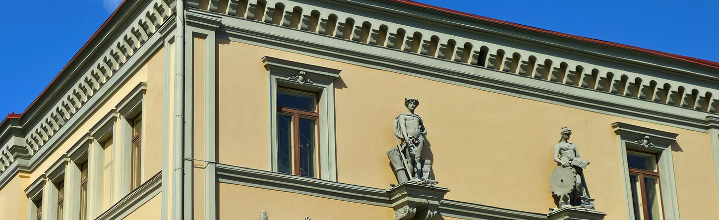 A building in Raekoja plats, Tartu