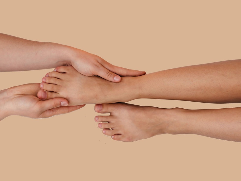 Revitalize and Rejuvenate: A Close Look at Reflexology Massage