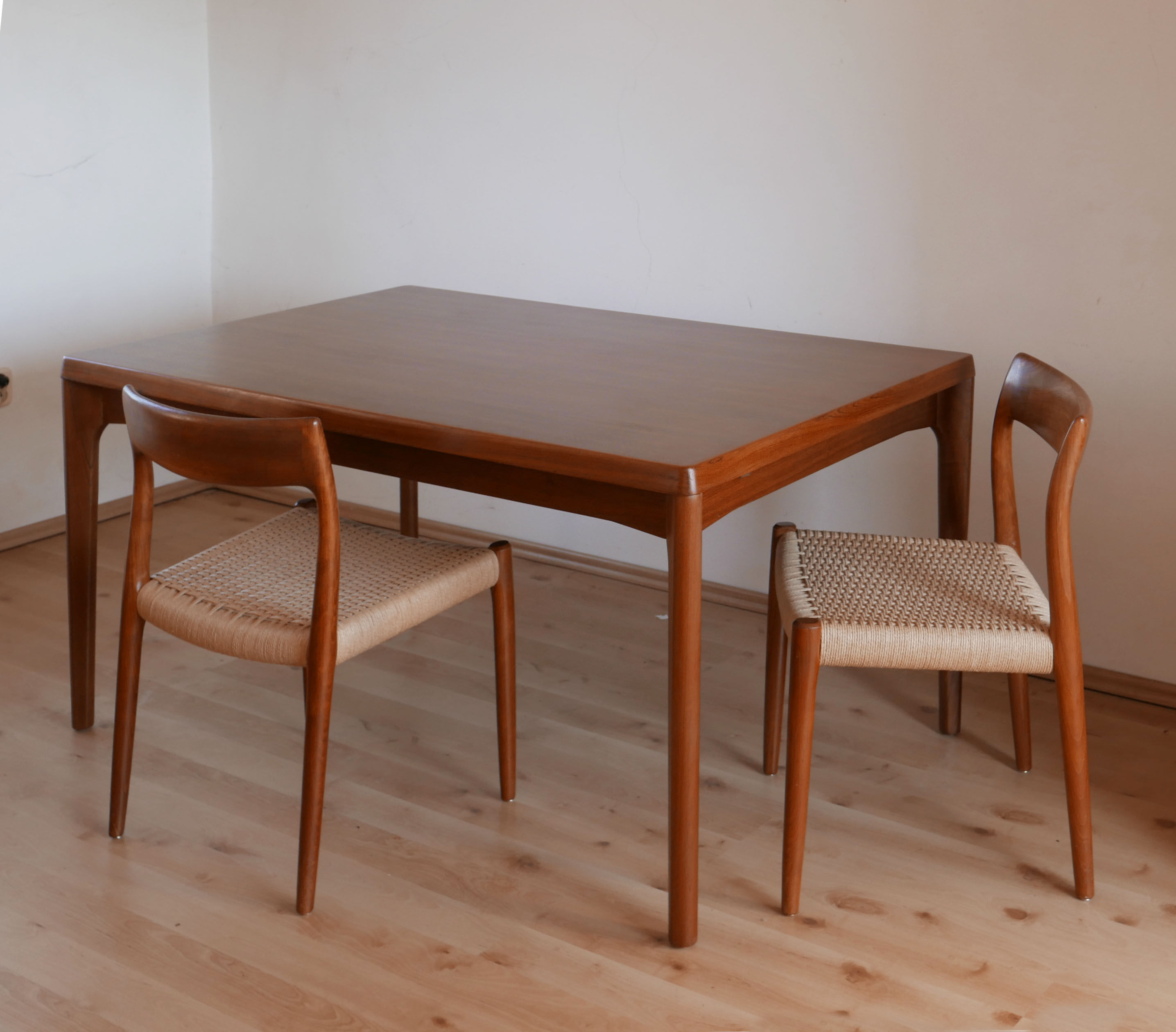 Duński stół lata 60-te, tekowy, design, moller, teak