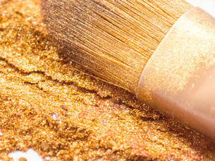Gilded Perfection: Mastering the Art of Gold Foil Techniques