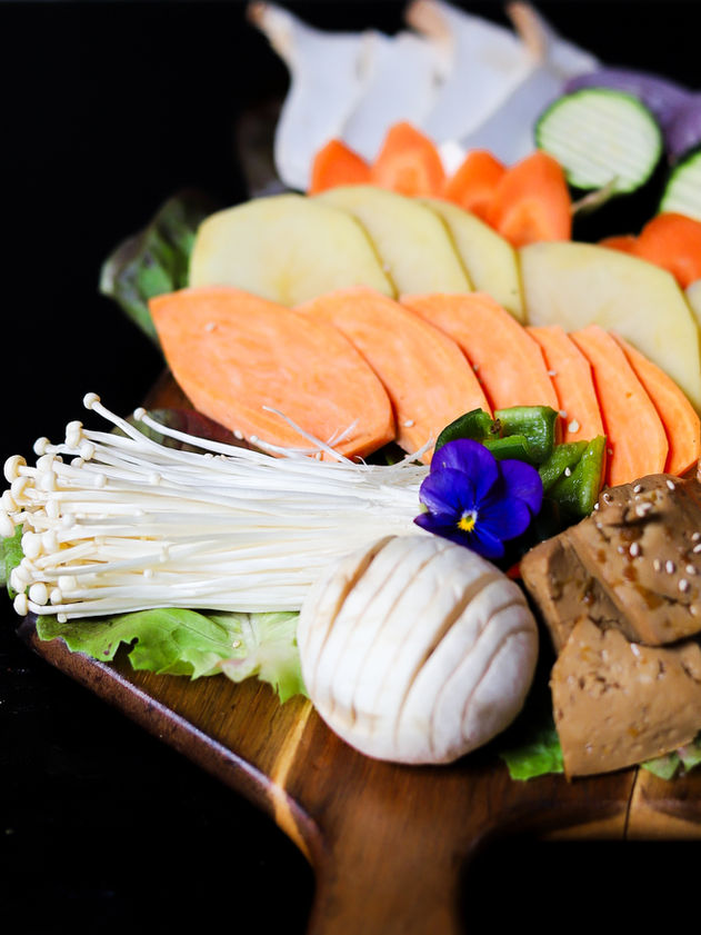 채식
Chaesik
Végétarien : légumes, champignons, tofu
Vegetarian : vegetables, mushrooms, tofu