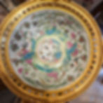 Coupe montée en porcelaine, famille rose, bronze doré interieur de la coupe