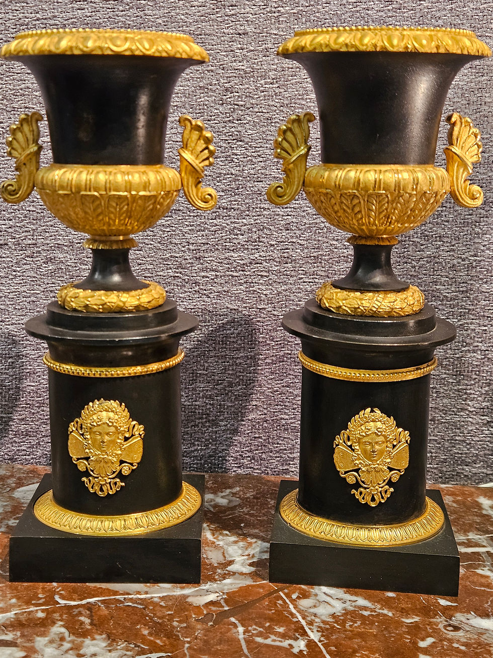 Paire de vases cassolettes en bronze, Louis Philippe
