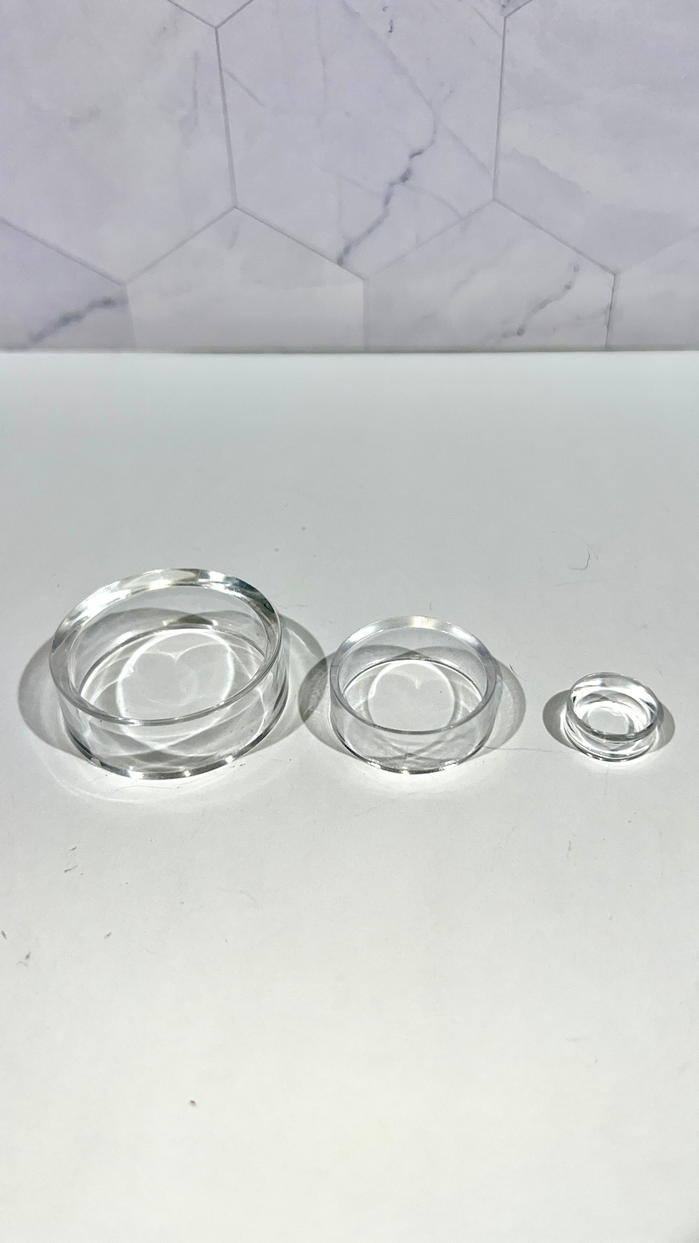 Plastic Sphere Stand