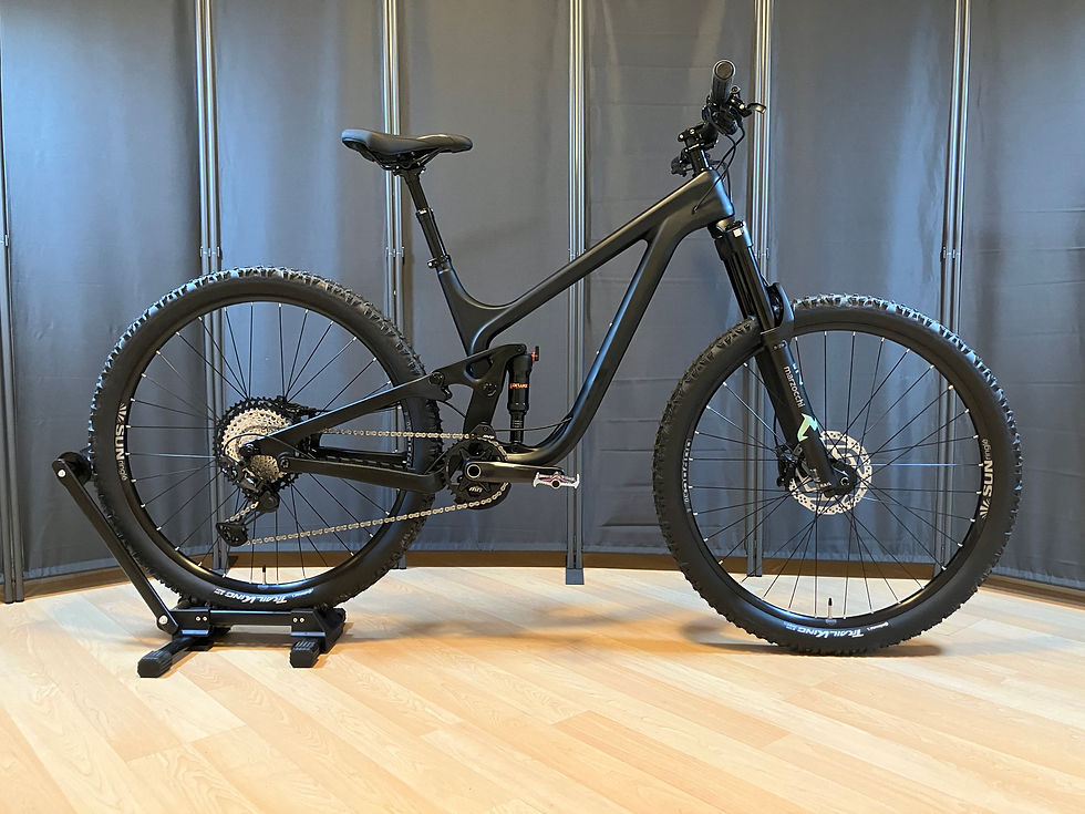 ICAN P9 Enduro - Assemblé par Excel-Lance Sports