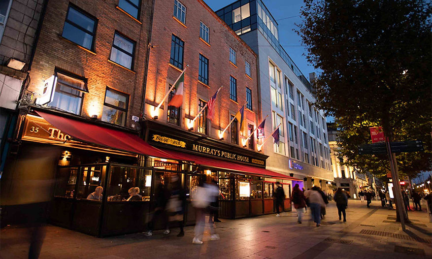 Murray’s Bar on O’Connell Street, Dublin - One of the Best Bars in Dublin
