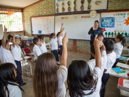 Honduras y Unicef aúnan esfuerzos para garantizar educación y vacuna a niñez