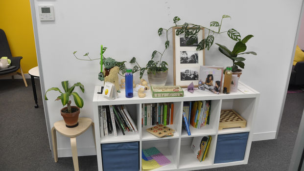 We love books and plants!