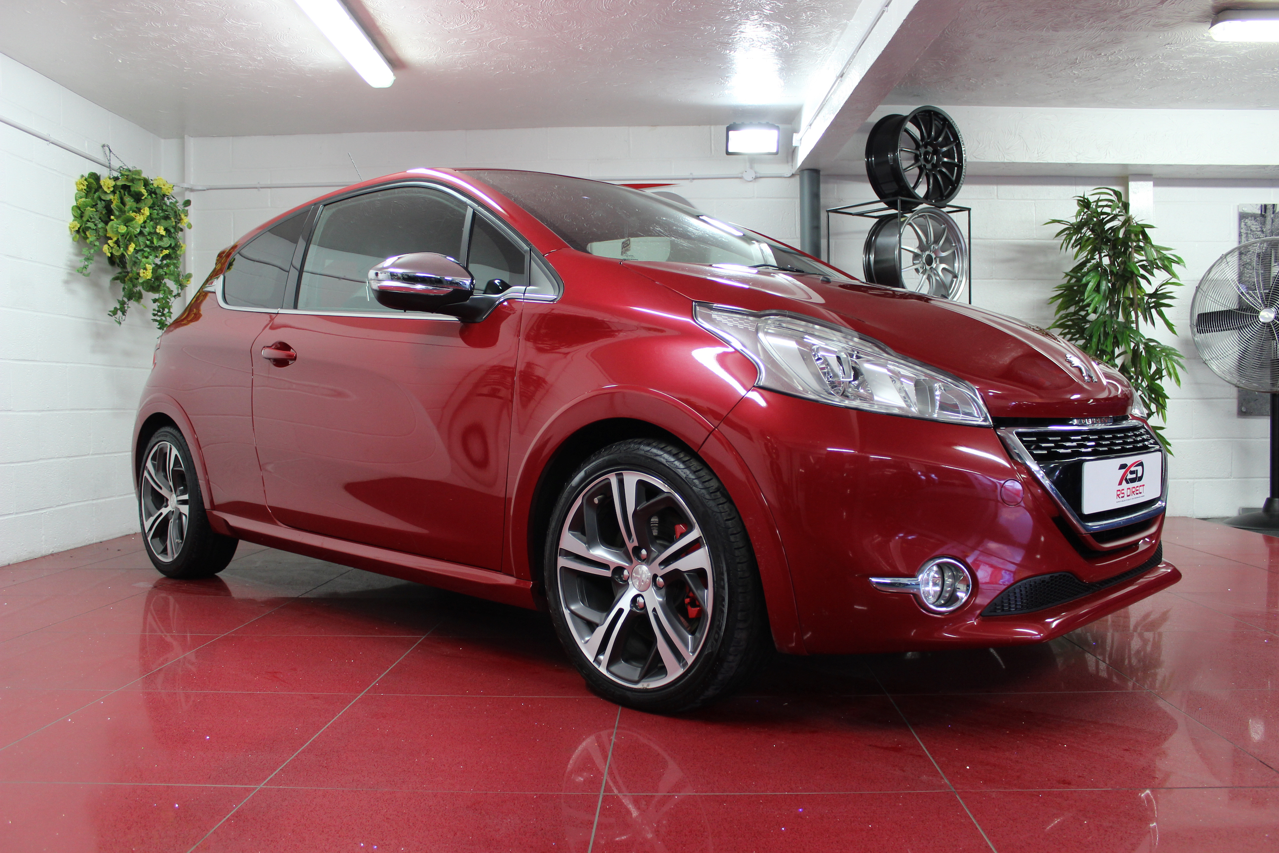 Peugeot 208 GTi £8,999