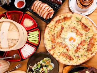 五一黃金周及母親節與摯愛歎盡環球滋味「母親節驚喜企劃」送本地網絡創作者 Jon Jon 窩心升級再造手織花 傳遞窩心暖意 本地人氣紋身師 Tattoo on Friday 現身一日快閃店 選購生活精品及體驗非永久紋身