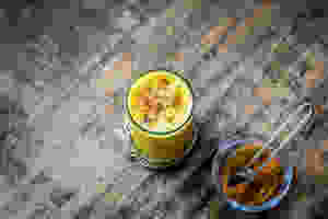 anti inflammatory turmeric latte