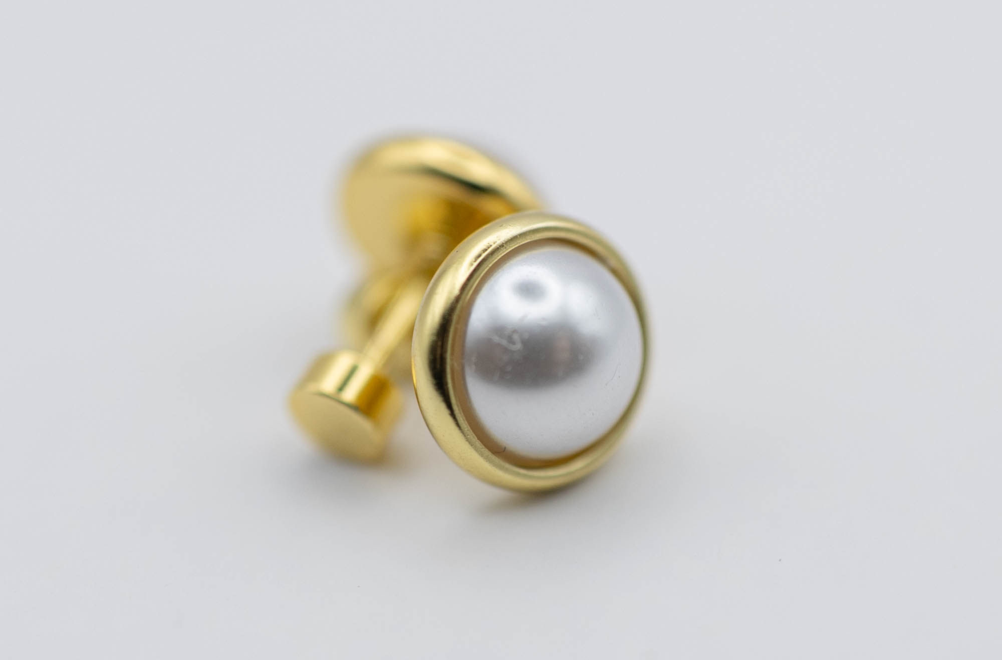 Pearl Studs