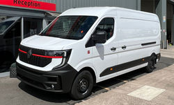 Renault Master L3H2 E-Tech RED Edition