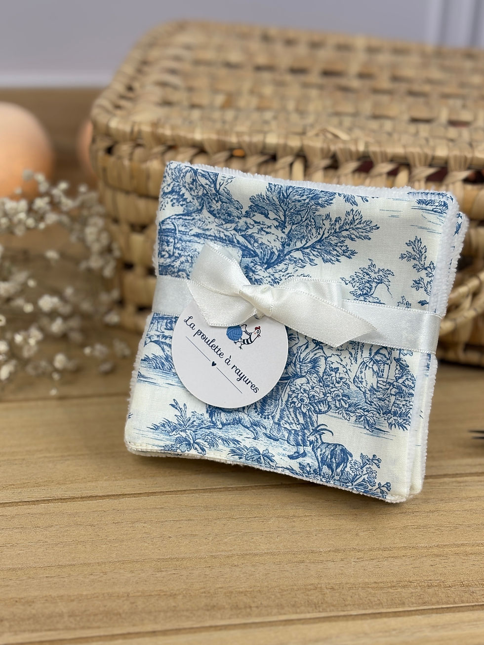 Lingettes démaquillantes lavables en toile de Jouy bleue