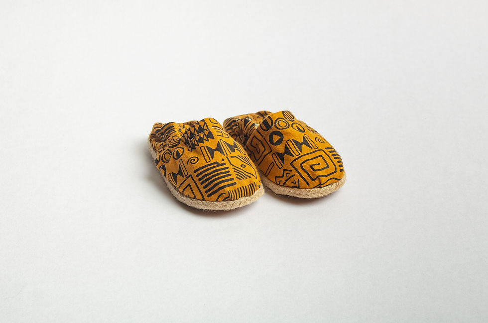 Miniatura: Grafismo Amarelo Bebê