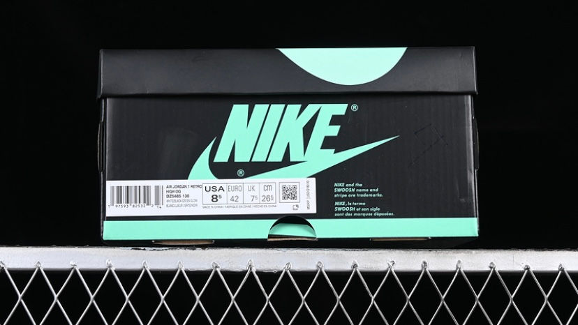 Miniatura: Jordan 1 Retro HIGH OG