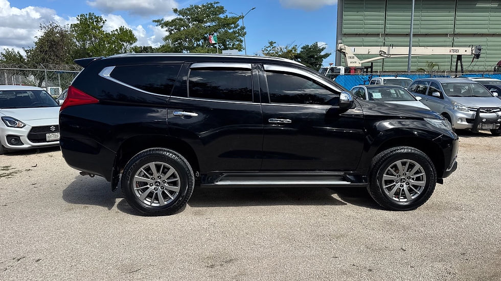 Miniatura: Mitsubishi Montero Sport 2019