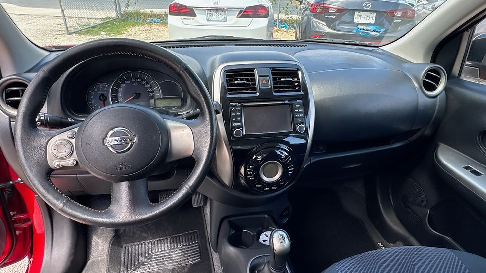 Miniatura: Nissan March SR 2017