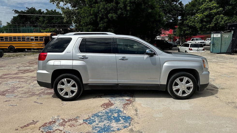 Miniatura: GMC Terrain SLT 2017