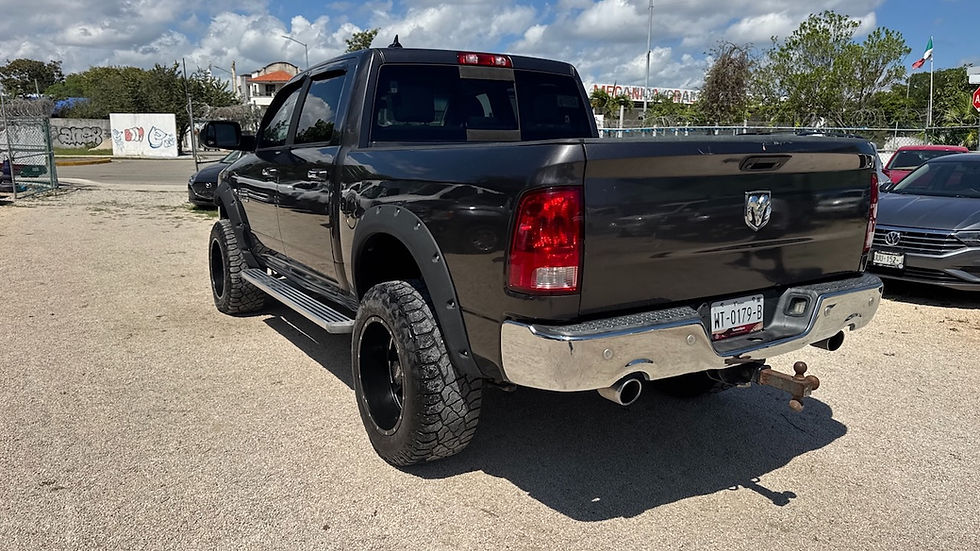 Miniatura: RAM 1500 SLT 2016