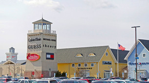 jersey shore outlets tinton falls