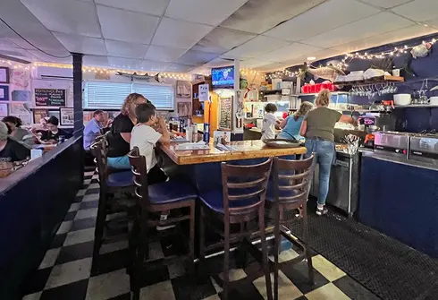 Raw Bar | Spike's Fish Market & Restaurant Point Pleasant Beach NJ
