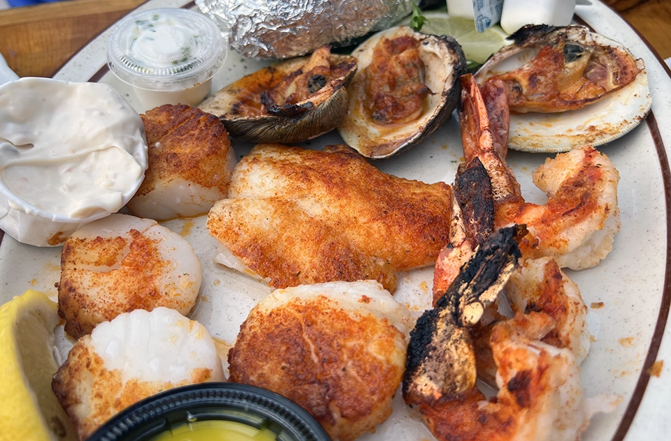 Broiled Seafood Dinner | Spike's Fish Market & Restaurant Point Pleasant Beach NJ