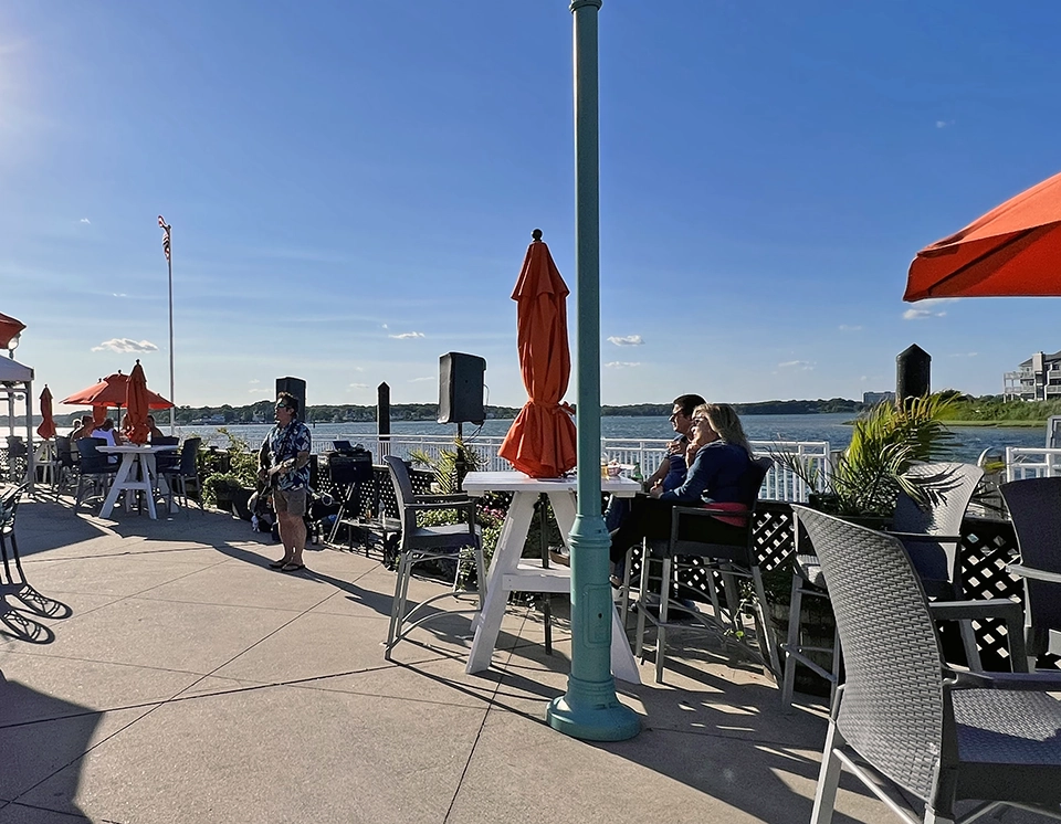 9th Ave Pier Belmar Outdoor Dining