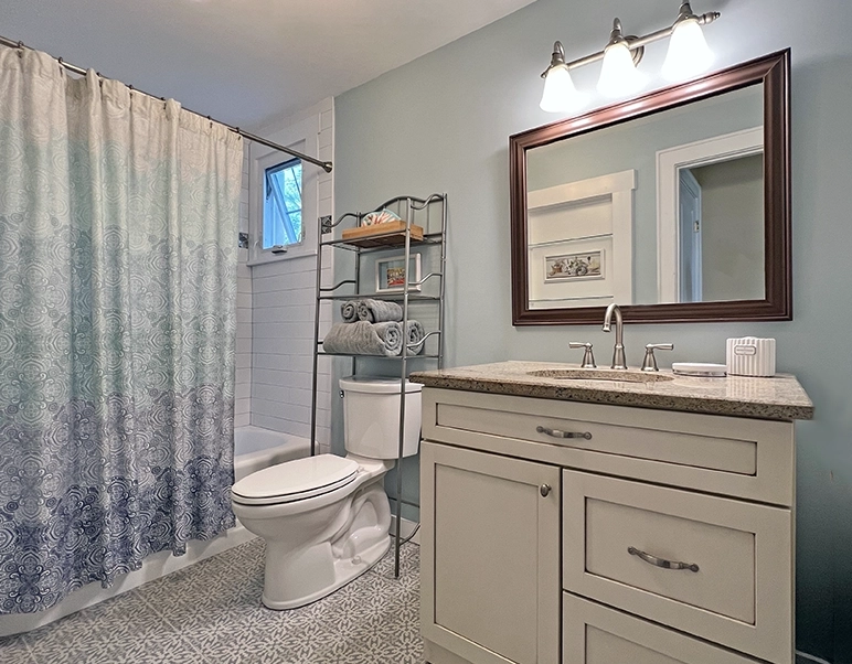Belmar-NJ-Vacation-Rentals-Bathroom-5896.webp