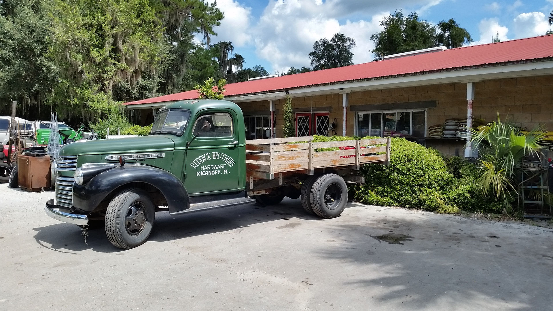 Reddick Brother's Hardware Micanopy FL Feed Seed Plumbing