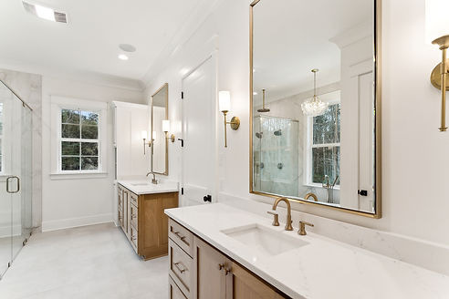 Master Bathroom.jpg