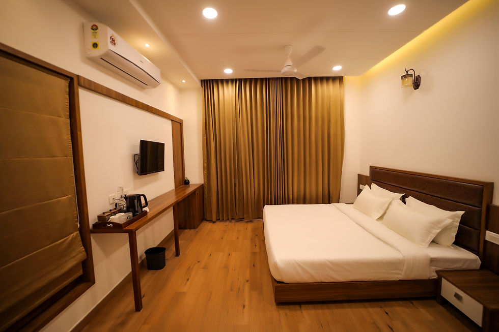 Deluxe Balcony Room