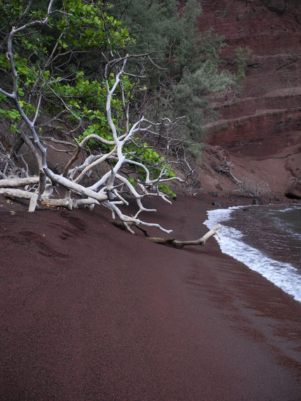 Red sand beach Hawaii
