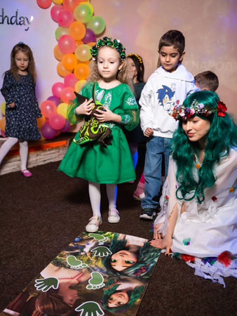 Оbolon_party_room, Оболонь пати рум приміщення для святкування дня народження Київ, розважальна програма Аніматори в Києві Мавка, Лукаш, Лісова пісня, лісові пригоди. Дитяче свято та день народження дитини Київ. Приміщення для дитячого свята в Києві. Аніматори в Києві Мавка, Лукаш, Лісова пісня, лісові пригоди.