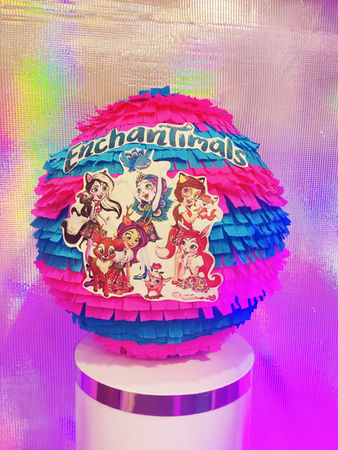 Оbolon_party_room, Оболонь пати рум приміщення для святкування дня народження Київ, аніматори. Дитяче свято та день народження дитини Київ. Приміщення для дитячого свята в Києві. Аніматори Енчантималс, Enchantimals, Энчантималс