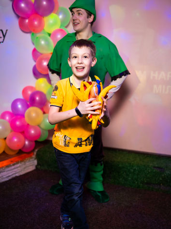 Оbolon_party_room, Оболонь пати рум приміщення для святкування дня народження Київ, аніматори. Дитяче свято та день народження дитини Київ. Приміщення для дитячого свята в Києві. Аніматор Фея Дінь-Дінь та Пітер Пен, Феї Вінкс, Tinker Bell and Peter Pan, Winx club