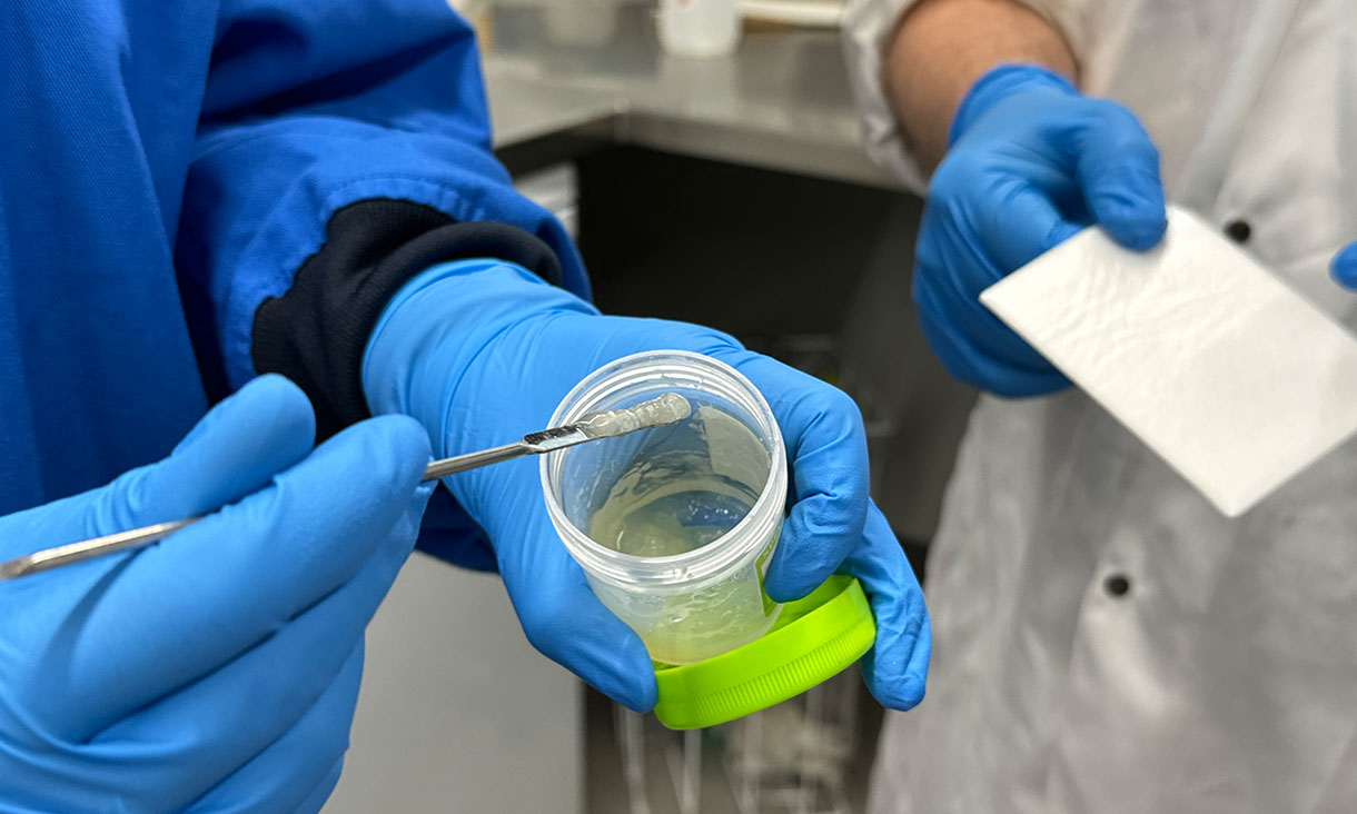 The team’s black phosphorus treatment can be integrated into gels to make wound dressings. @ Seamus Daniel, RMIT University