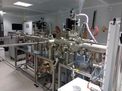 Evaporator in ultra-high vacuum (UHV). Metal and molecular evaporation