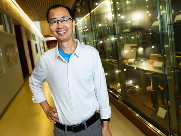 Husker researchers make discovery in material that powers modern electronics