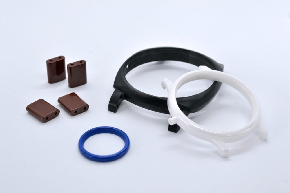 Ceramic visible parts