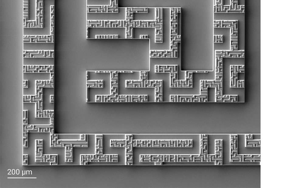 2.5D surface patterning materials