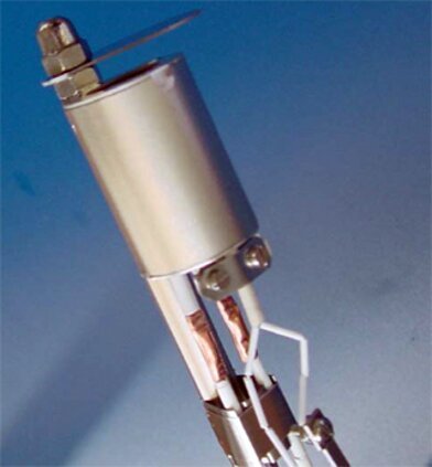 Ultra High Vacuum Knudsen Cell