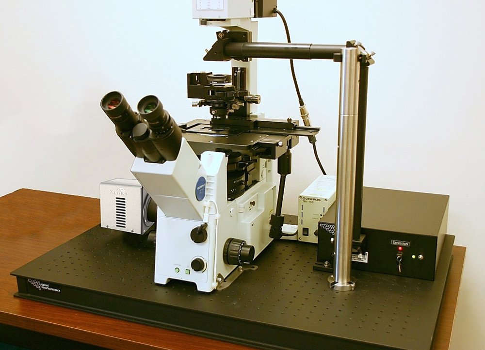 NFM NanoFluorescence Microscope