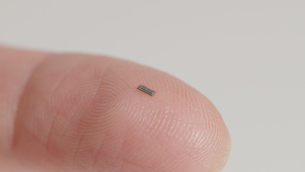Rechargeable microbatteries for implantable medical devices