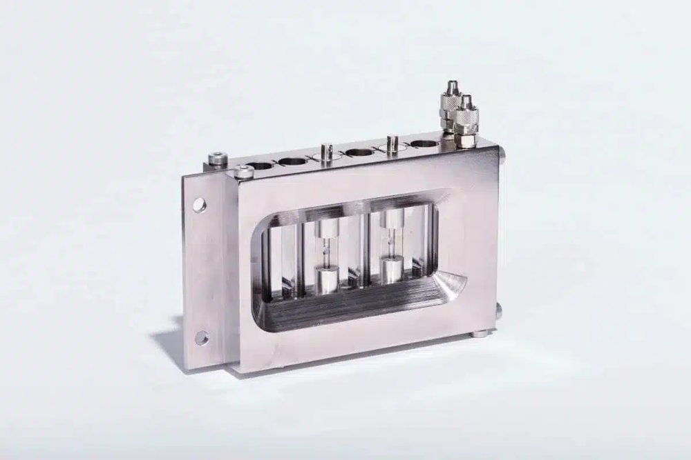 Multi-Refillable Capillary Holder with Temperature Control