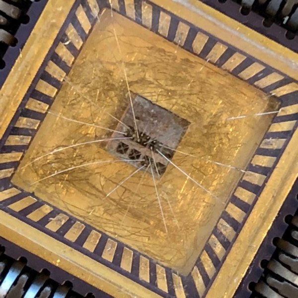 Quantum Hall Effect Chip