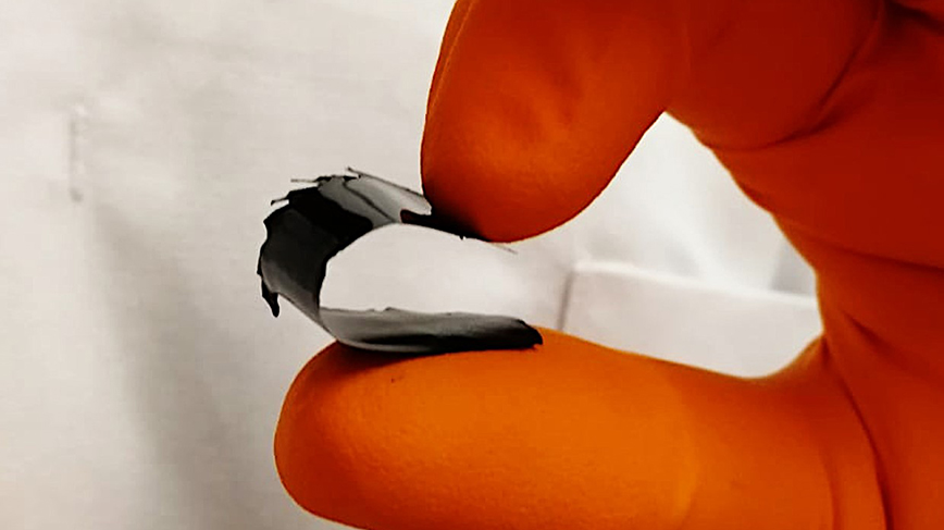 A piece of film is coated in thermoelectric ink. @ KTH