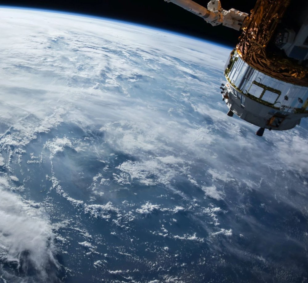 nüSpace: EMCCD for CubeSats & space-based imaging