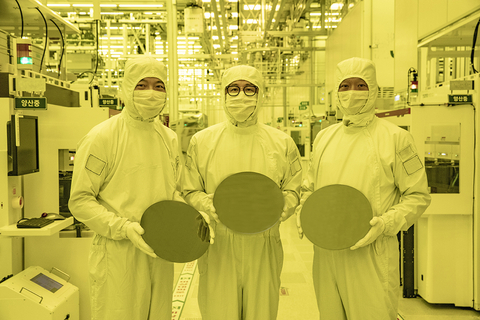 Samsung Foundry's begins chip production with 3nm GAA architecture. Photo: Business Wire