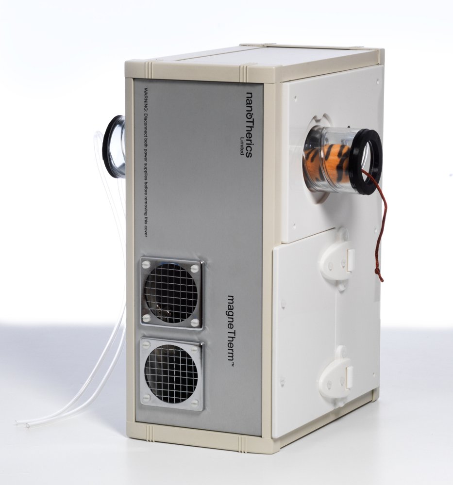 magneTherm In Vivo – Water Jacket Option